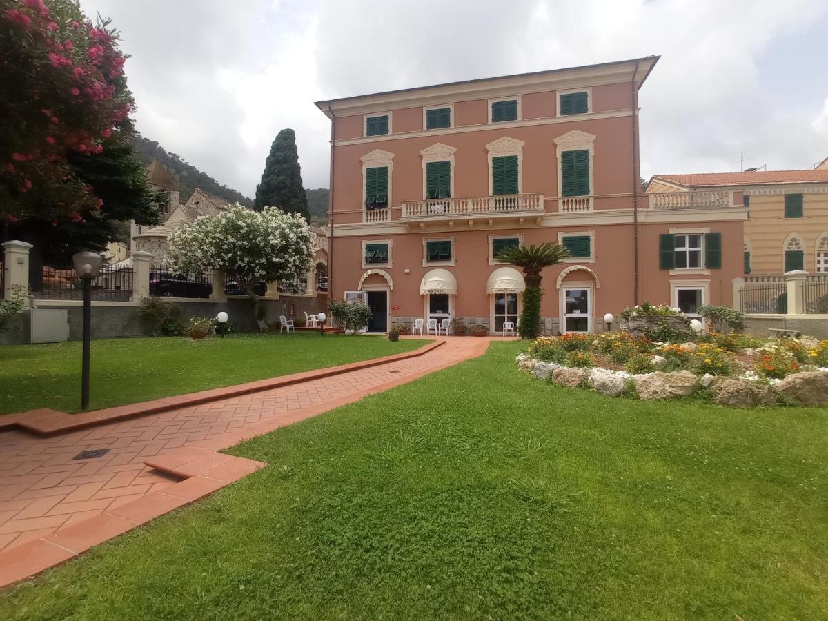 Albergo Mp Noli Buitenkant foto