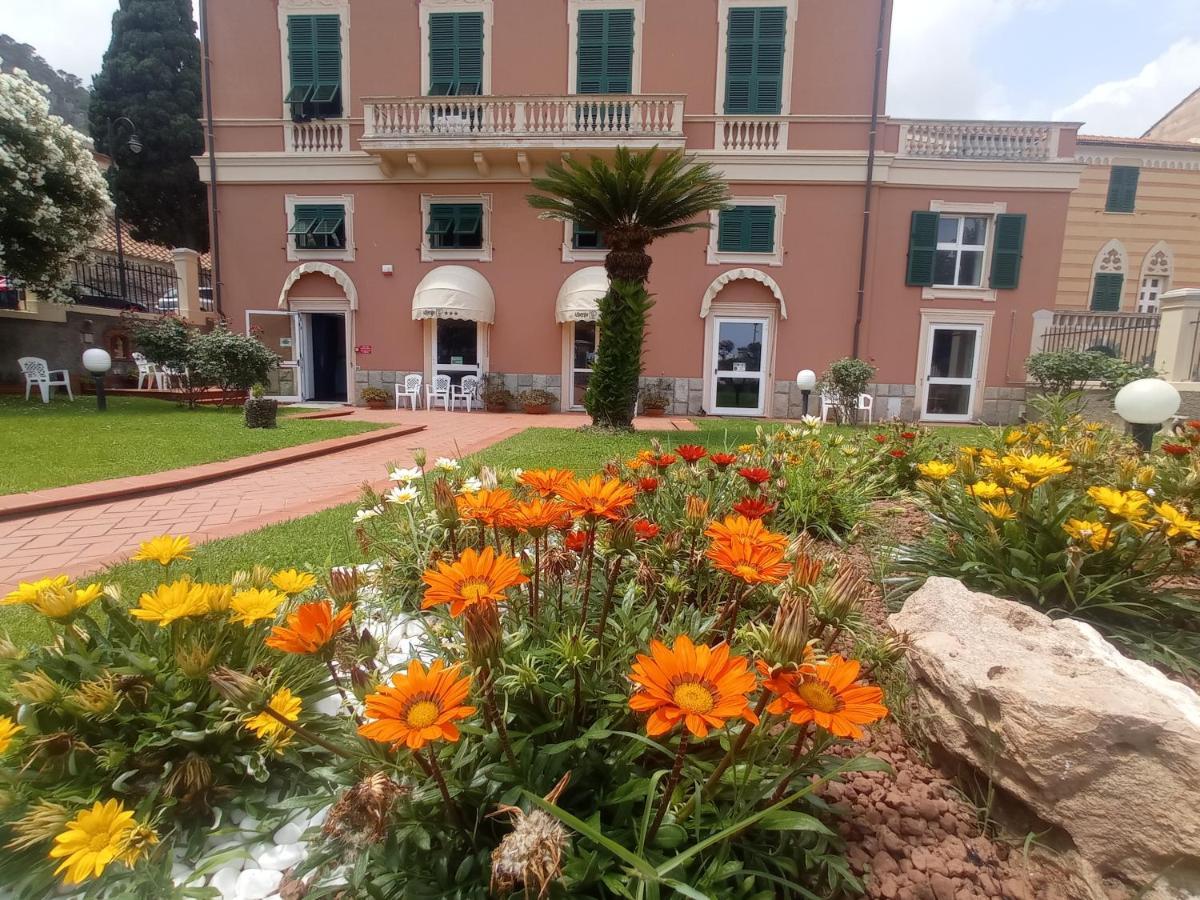 Albergo Mp Noli Buitenkant foto