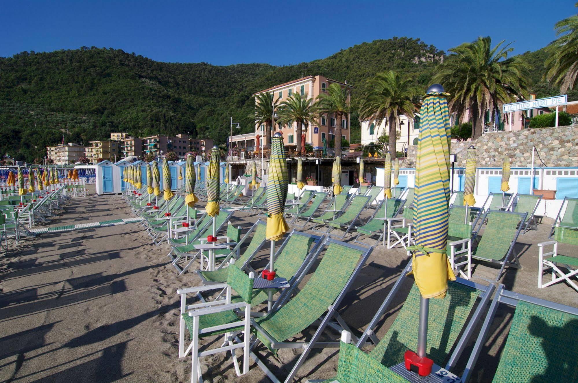 Albergo Mp Noli Buitenkant foto